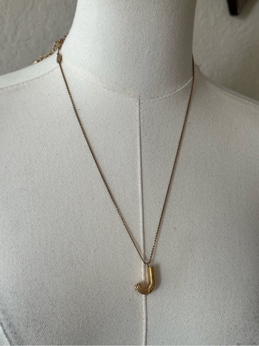 Louis Vuitton Gold 'J' Initial Pendant Necklace - Picture 6 of 9